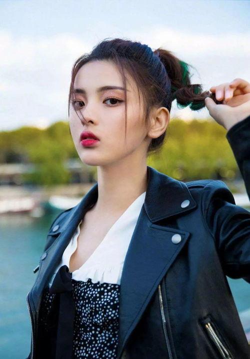 娱乐圈的吃瓜影帝女主是谁,揭秘“吃瓜影帝”与神秘女主的幕后故事